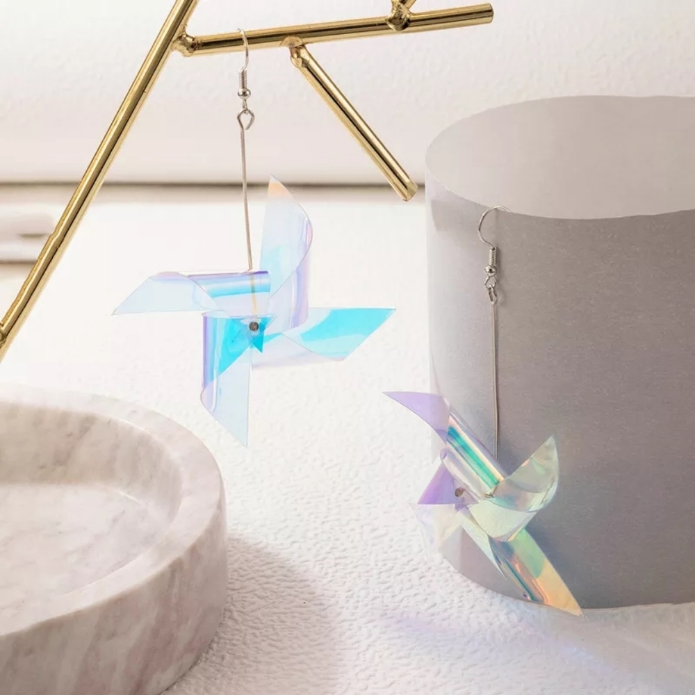 SOLD!! NWT Adorable Boho Blue Iridescent Pinwheel Earrings!! - Picture 2 of 7